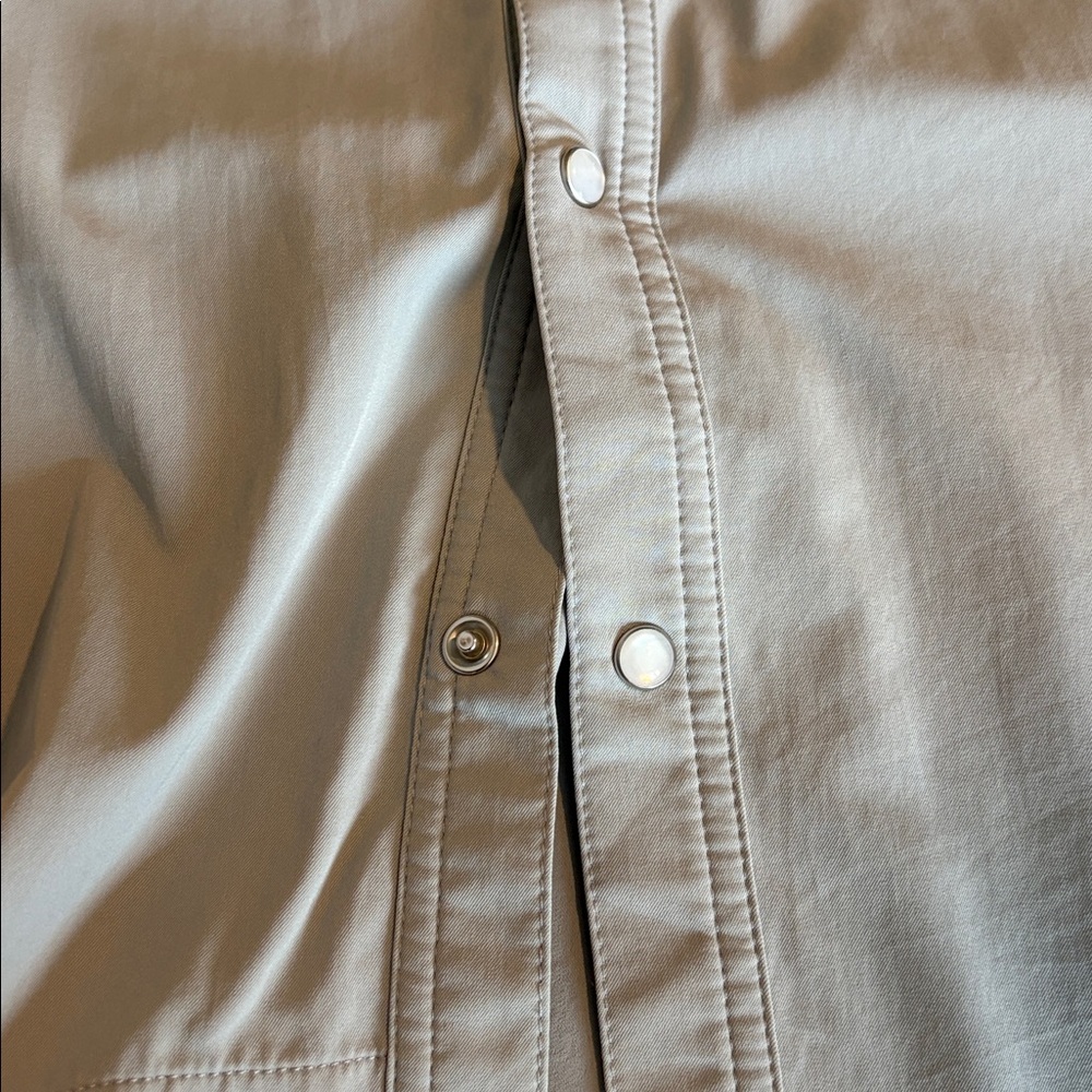 Poncho Light grey Button-Up Short sleeve shirt - Picture 4 of 5